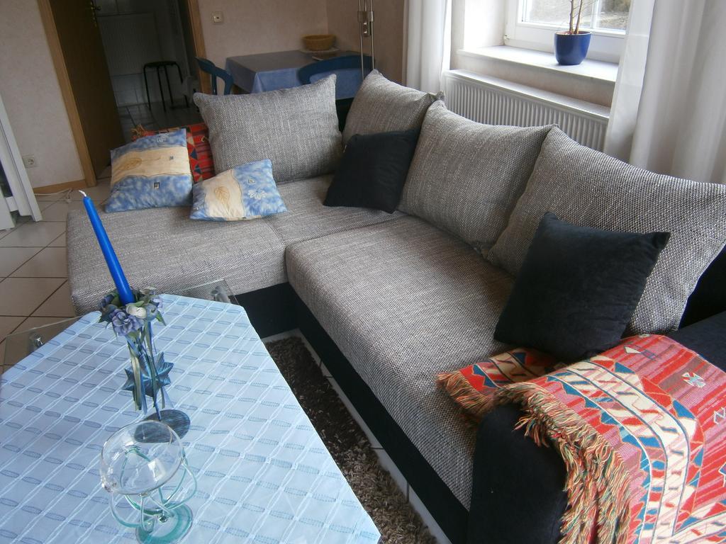 Eifeler Ferienwohnung Nettersheim Habitación foto